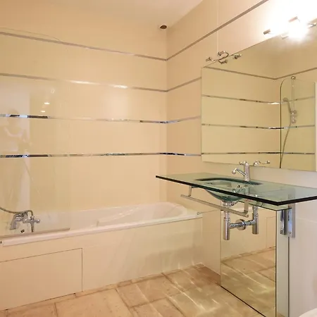 4 Etoiles - 90 M De La Sea And Mountain Pleasure *