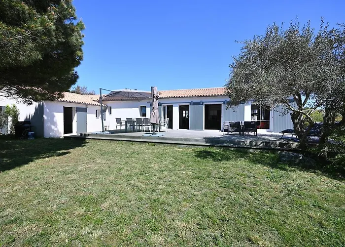 4 Etoiles - 90 M De La Sea And Mountain Pleasure *