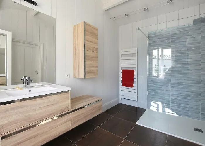 4 Etoiles - 90 M De La Sea And Mountain Pleasure *