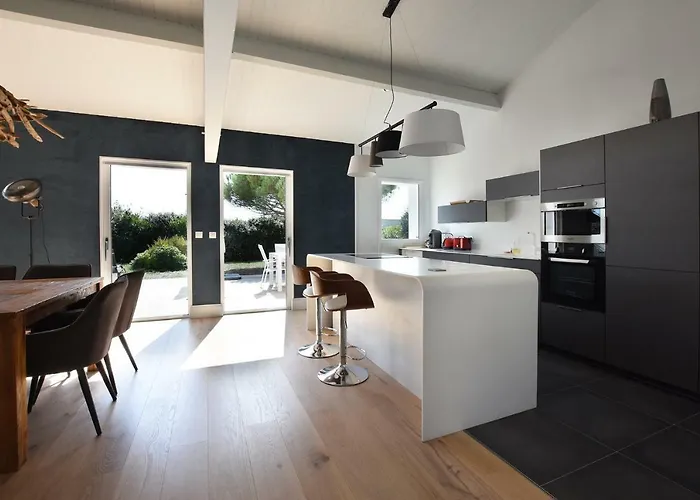 Villa 4 Etoiles - 90 M De La Sea And Mountain Pleasure *